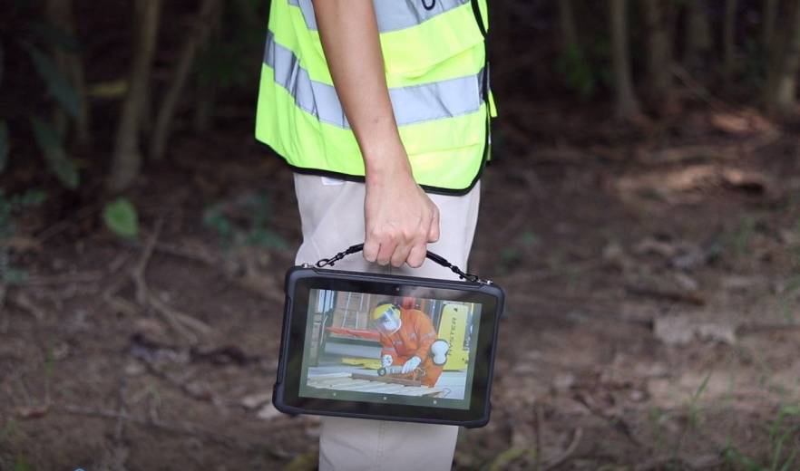 Tablette EM-T11X Emdoor pour une utilisation des dans environnements difficiles